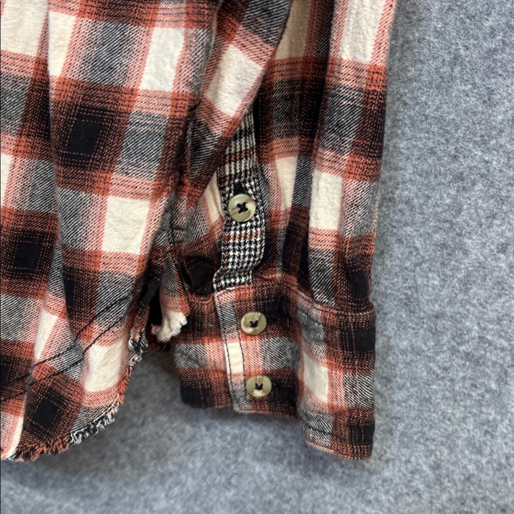 We The Free Wild Fire Plaid Button-Down oversized  collard Shirt M - Picture 9 of 13